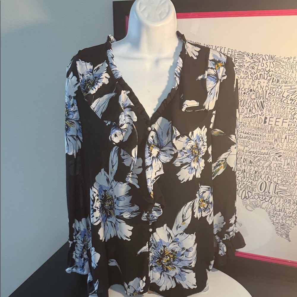 Karl Lagerfeld Black and White Floral Blouse EUC
